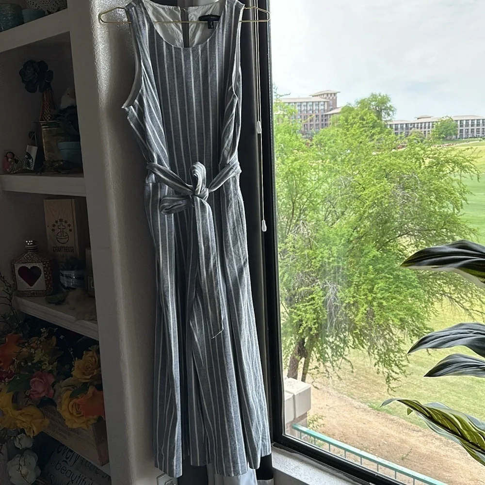 Banana Republic, Linen-cotton blend, wide-leg, cropped tie jumpsuit size 10p